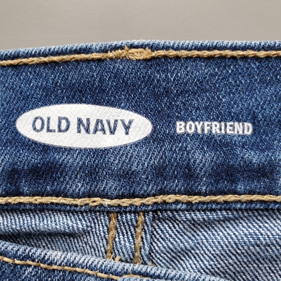 Old Navy shorts - Picture 3 of 4